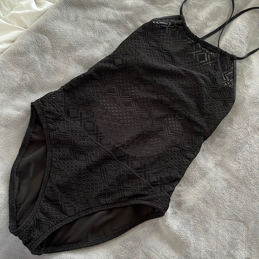 Kenneth Cole sheer black on piece-sz lg